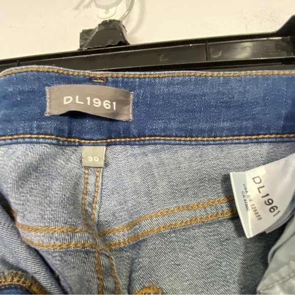 DL1961 Mara Ankle Jean - Picture 12 of 13